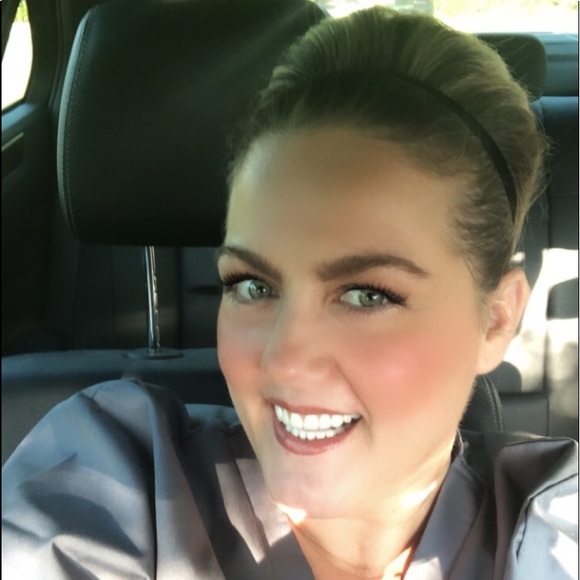 Meet your Posher, Nancy - Picture 2 of 2